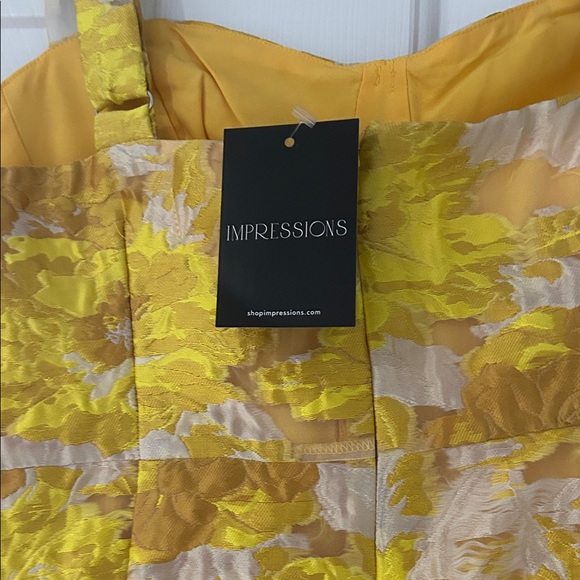 Impressions Yellow and Cream Floral Mini Dress - Picture 4 of 4